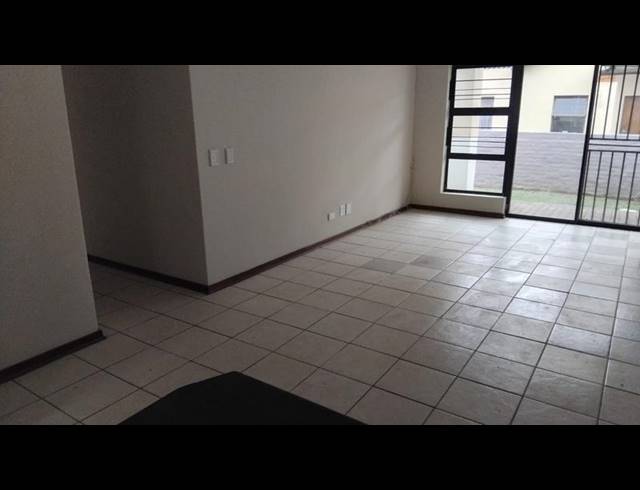 3 BEDROOM PROPERTY TO RENT IN CASHAN